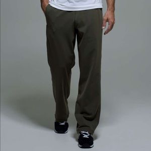 Lululemon Kung Fu Men Green L